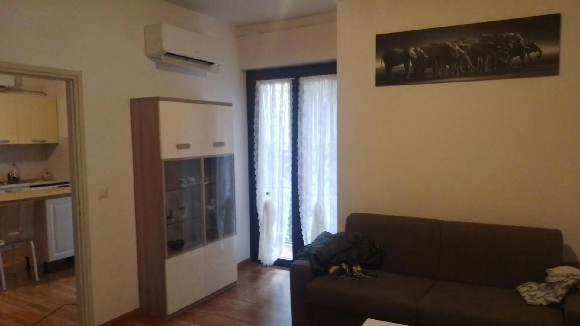 Anna'S Home ** Campione dʼItalia 0*,